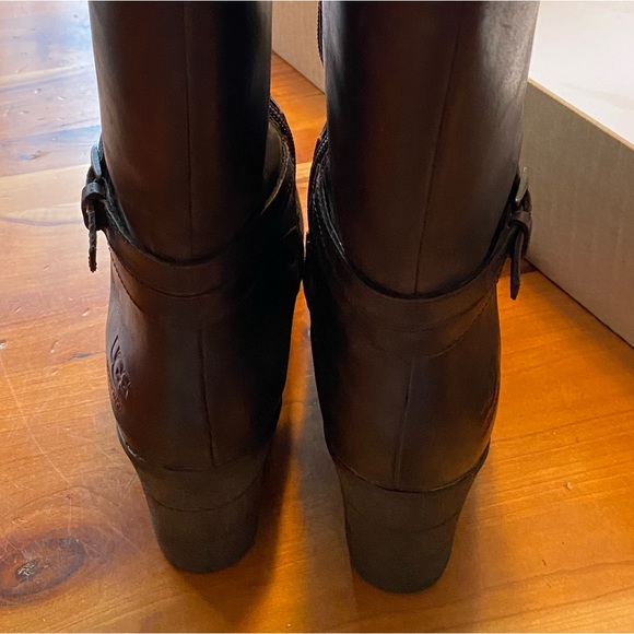 Women Ugg boots - Picture 4 of 7